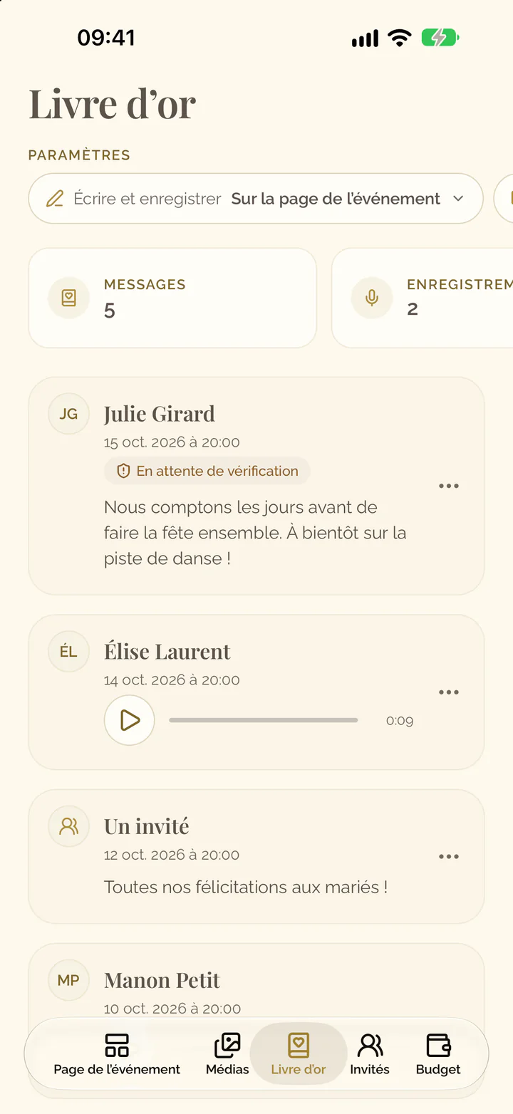 L’onglet Livre d’or de l’app avec la ligne de ses paramètres, ses tuiles et les messages