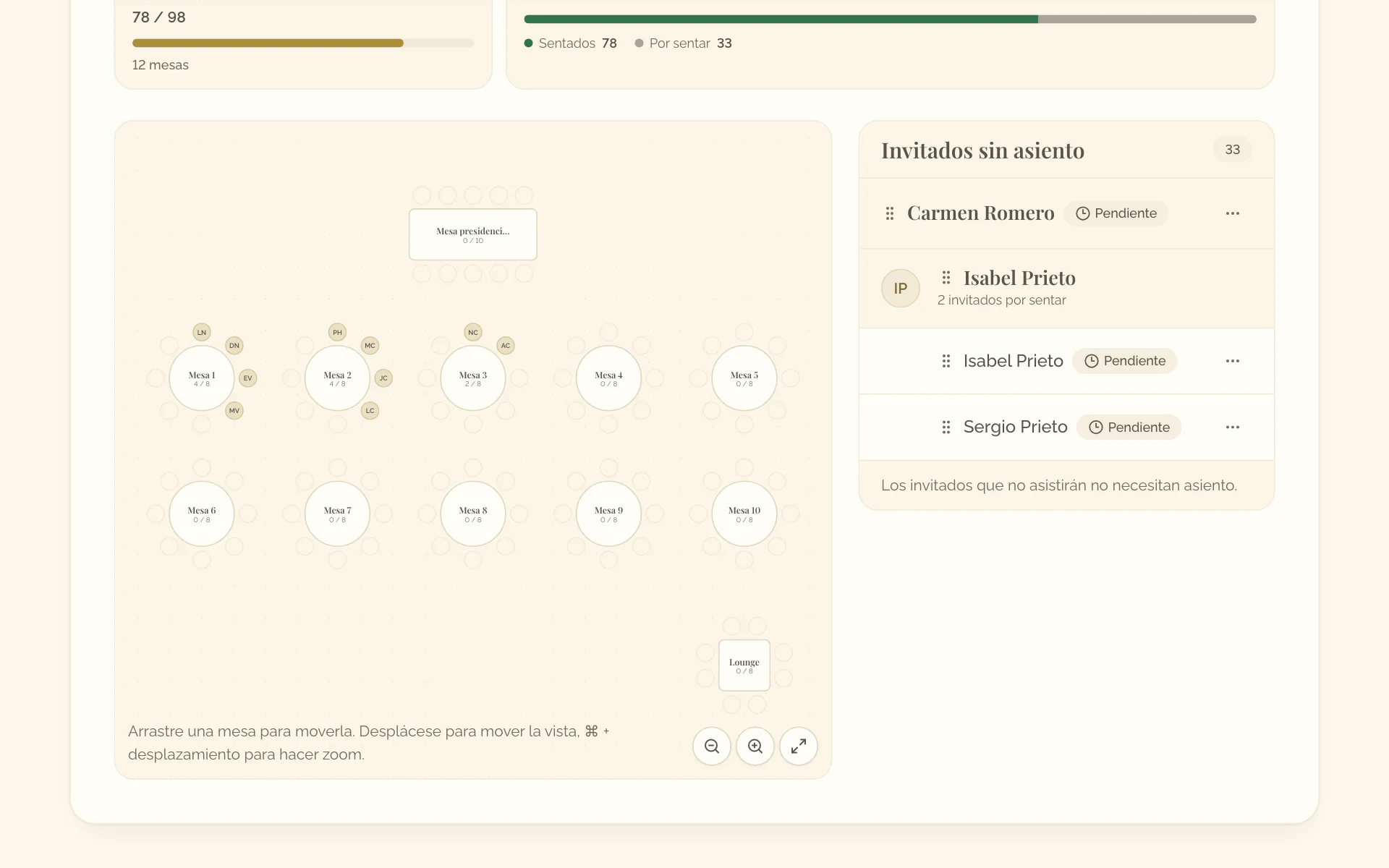 La vista Asientos: el plano de las mesas con sus botones de zoom y, al lado, los invitados sin asiento
