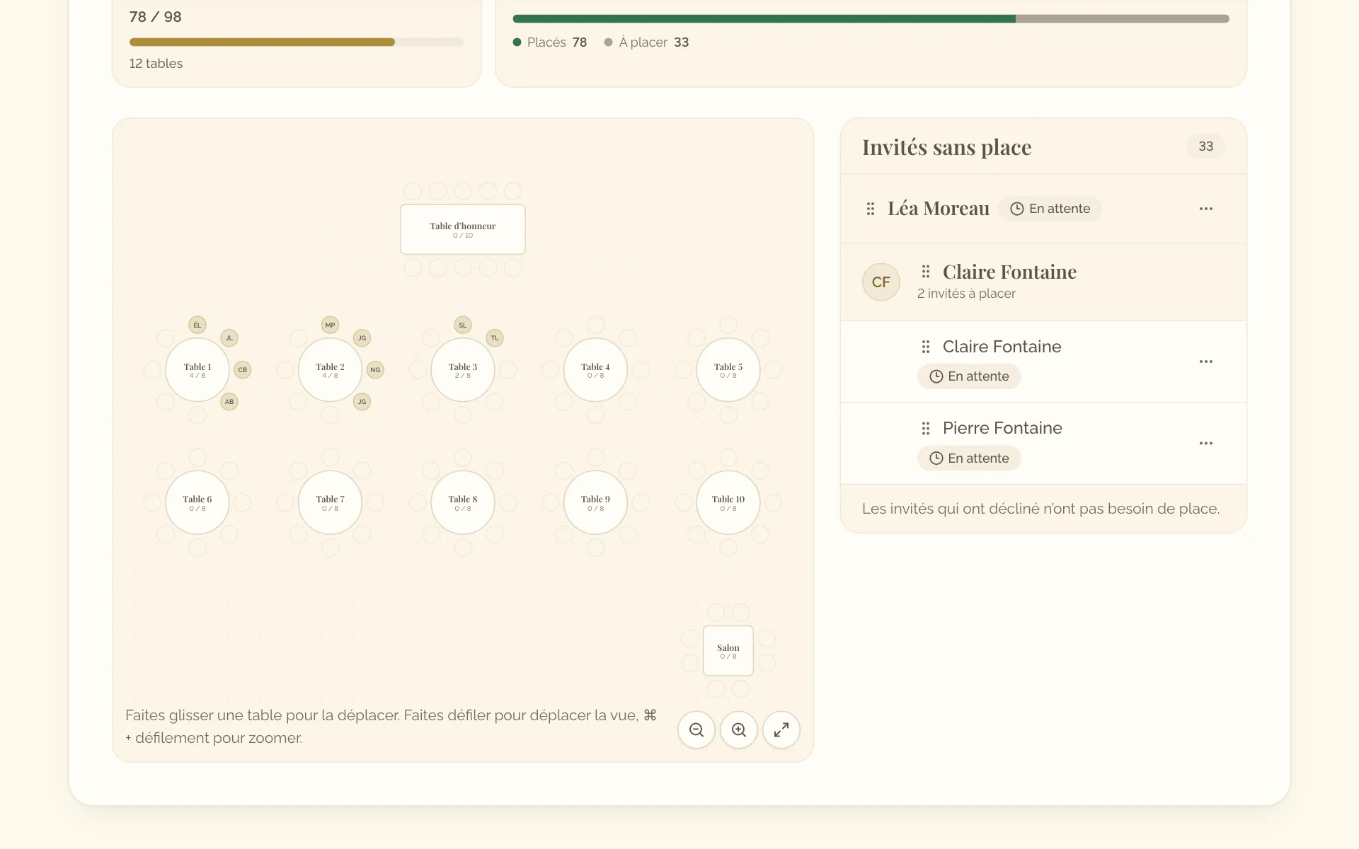 La vue Plan de table : le plan des tables avec ses boutons de zoom et, à côté, les invités sans place