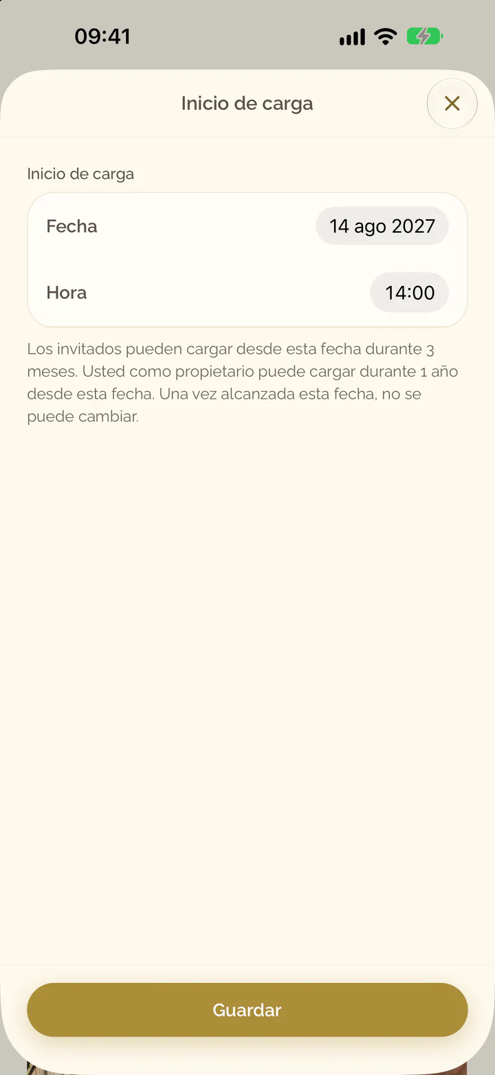La pantalla Inicio de carga de la app con la fecha y la hora