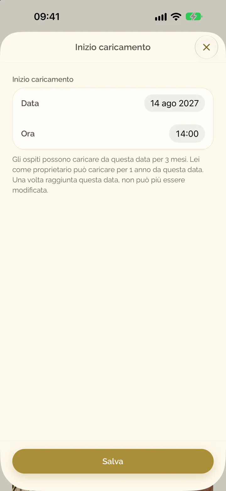 La schermata Inizio caricamento dell’app con la data e l’ora